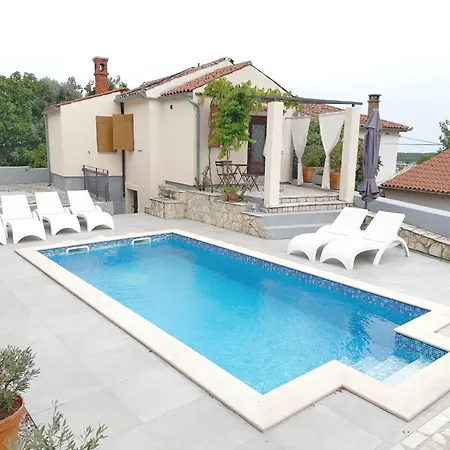 Lacodelama Mini - Pina Mit Pool By Interhome Apartment Liznjan