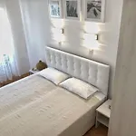 Appartamento Lacodelama Mini - Pina Mit Pool By Interhome