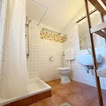 Appartamento Lacodelama Mini - Pina Mit Pool By Interhome