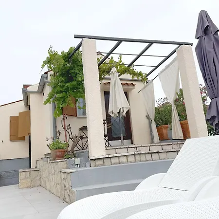 Lacodelama Mini - Pina Mit Pool By Interhome *