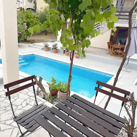 Lacodelama Mini - Pina Mit Pool By Interhome * Ližnjan