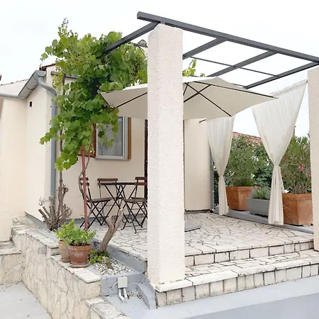 Lacodelama Mini - Pina Mit Pool By Interhome * Ližnjan