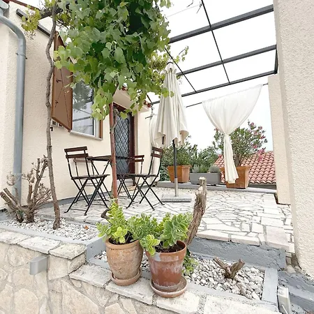 Lacodelama Mini - Pina Mit Pool By Interhome