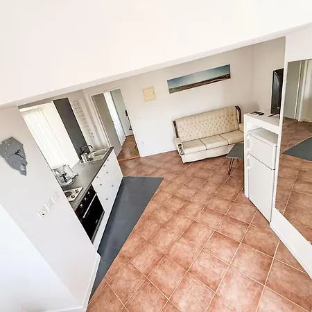 Apartmán Lacodelama Mini - Pina Mit Pool By Interhome Ližnjan