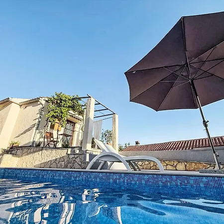 Lacodelama Mini - Pina Mit Pool By Interhome Ližnjan