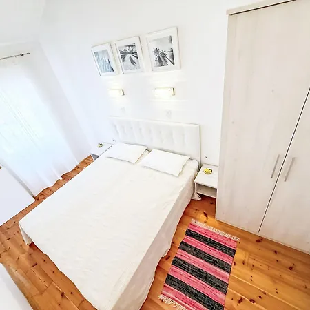 Lacodelama Mini - Pina Mit Pool By Interhome Ližnjan