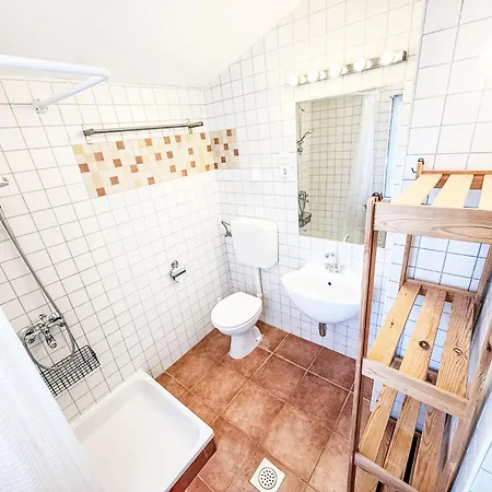 Appartamento Lacodelama Mini - Pina Mit Pool By Interhome Ližnjan