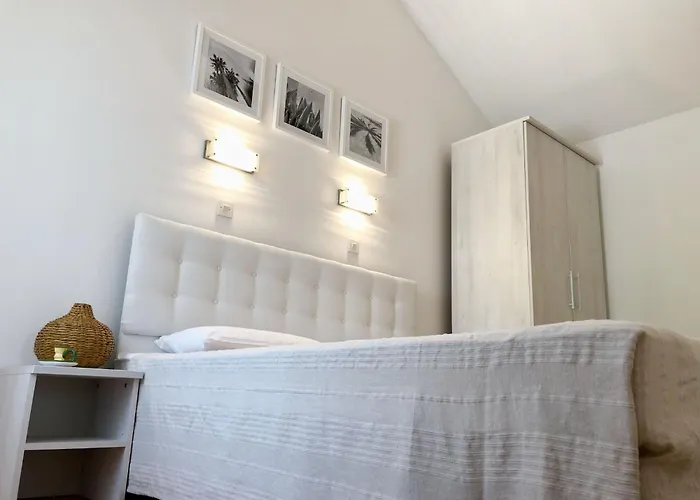 Lacodelama Mini - Pina Mit Pool By Interhome * Ližnjan
