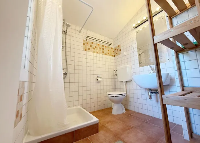 Appartamento Lacodelama Mini - Pina Mit Pool By Interhome