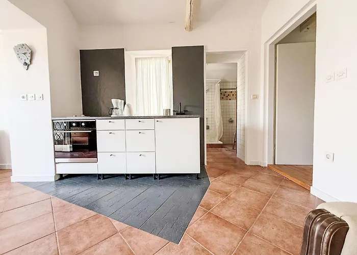 Lacodelama Mini - Pina Mit Pool By Interhome Appartamento Ližnjan